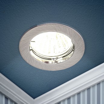 Светильник ЭРА KL1 CH литой простой MR16 12V 50W хром Светильник ЭРА KL1 CH литой простой MR16 12V 50W хром